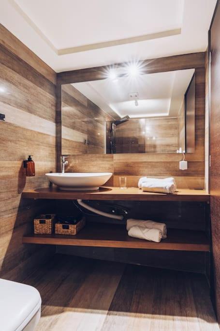 Апартаменты The Repose Aesthetic Apt. R2 Ираклион Экстерьер фото